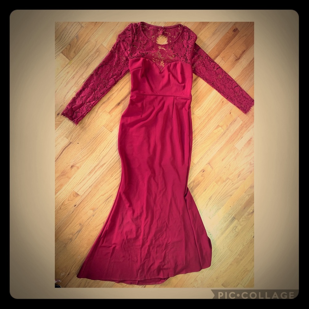 Lulus size L dress with small train